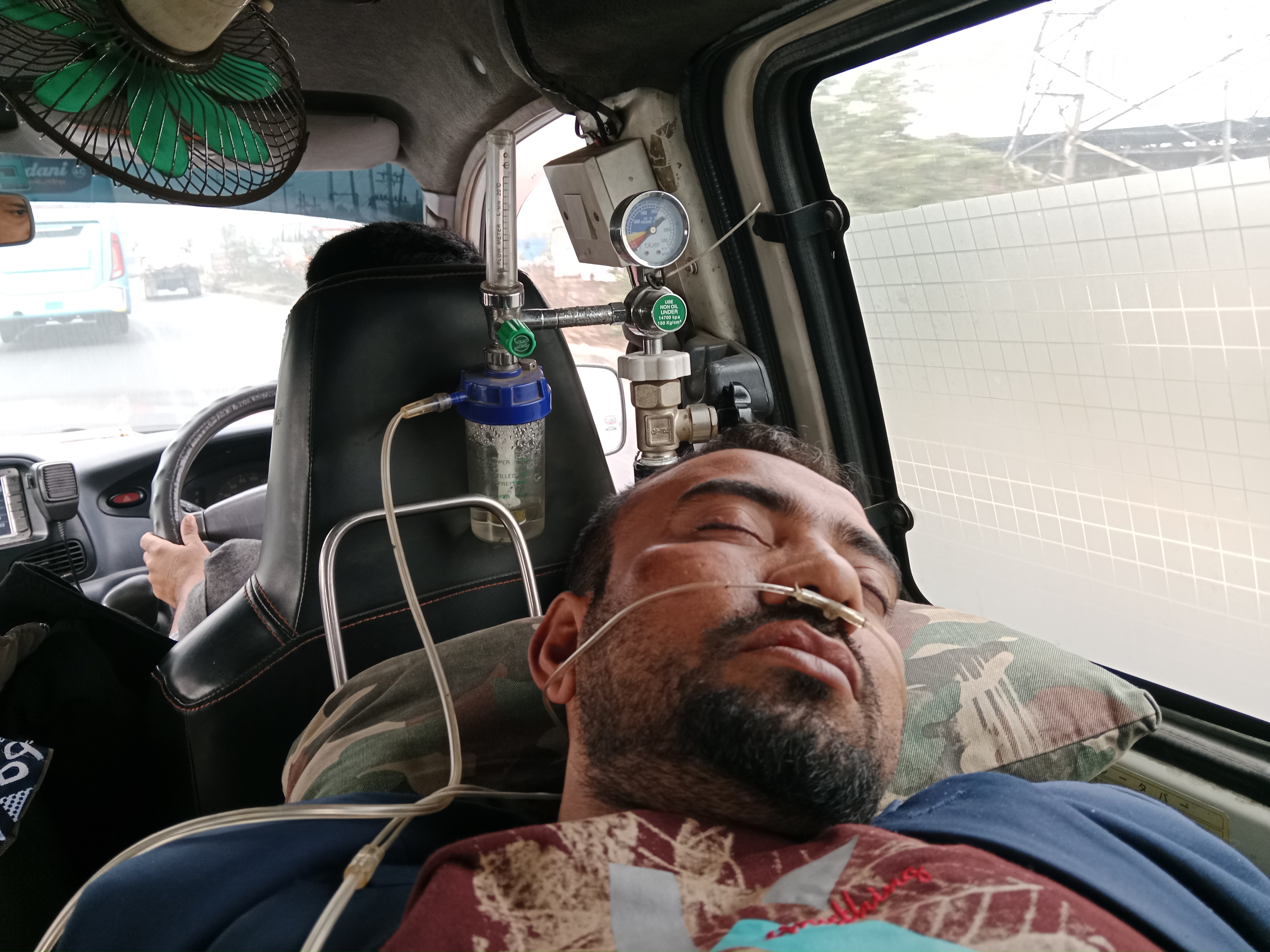 হামলায় আহত শিক্ষার্থী রেজাউল করিম।